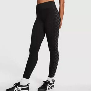 PINK by Victoria Secret 
Seamless High-Waist Workout Tight